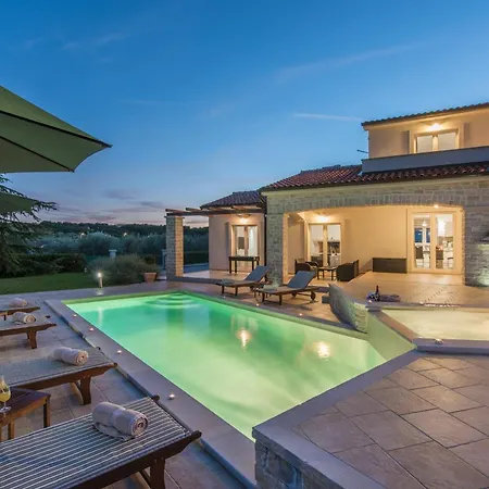 Activity Melli With Pool In *