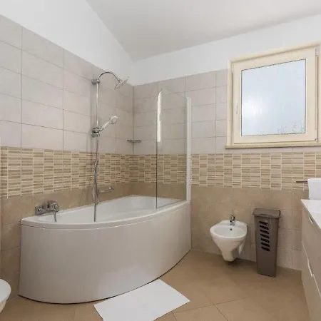 Villa Activity Melli With Pool In Vižinada