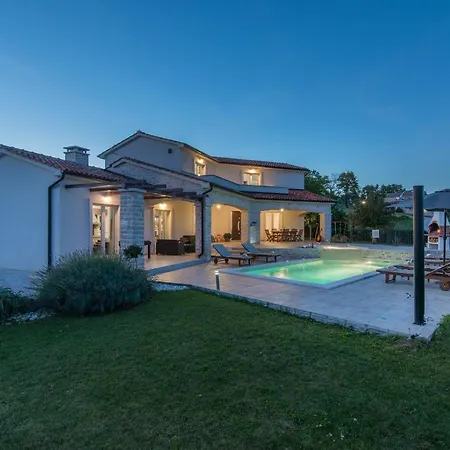 Activity Melli With Pool In Villa